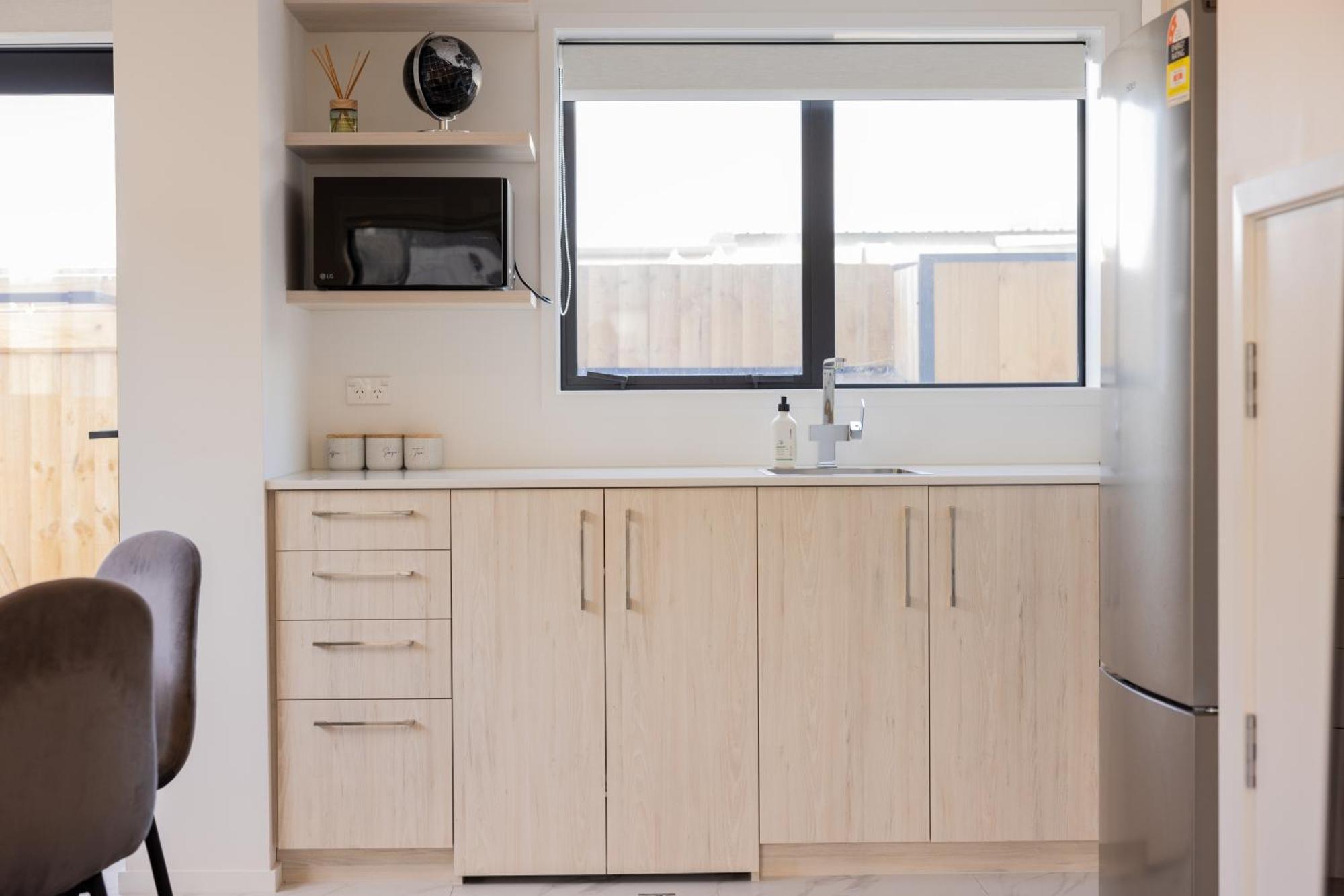 Luxury 2 Bedroom Townhouse By Hagley Park In Cbd Крайстчърч Екстериор снимка