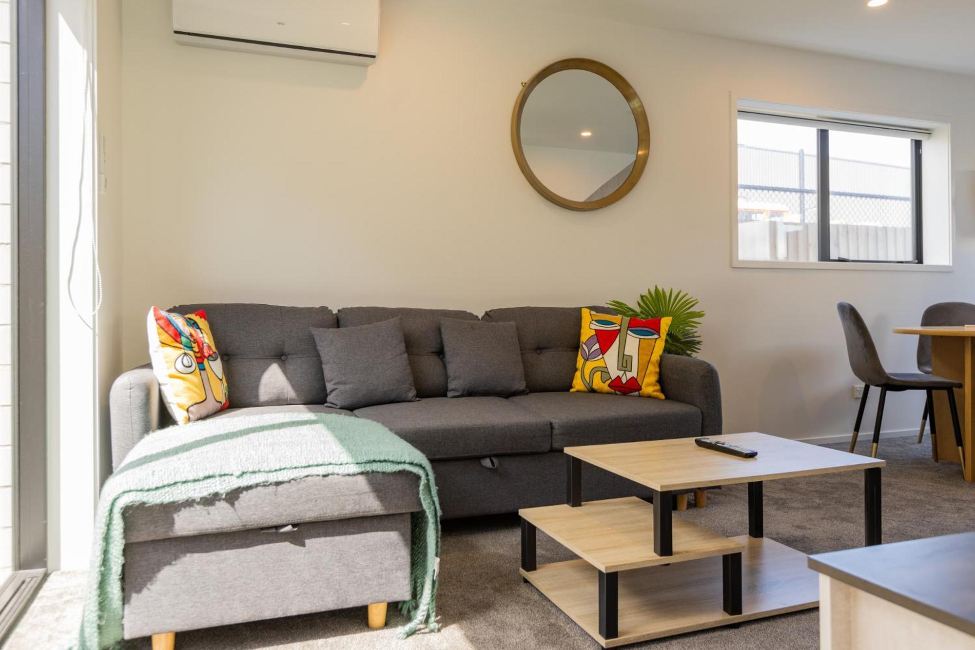 Luxury 2 Bedroom Townhouse By Hagley Park In Cbd Крайстчърч Екстериор снимка