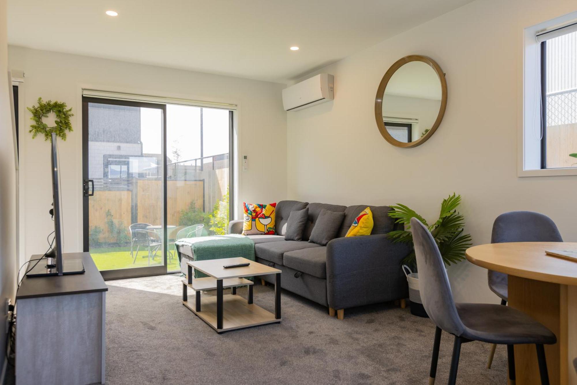 Luxury 2 Bedroom Townhouse By Hagley Park In Cbd Крайстчърч Екстериор снимка