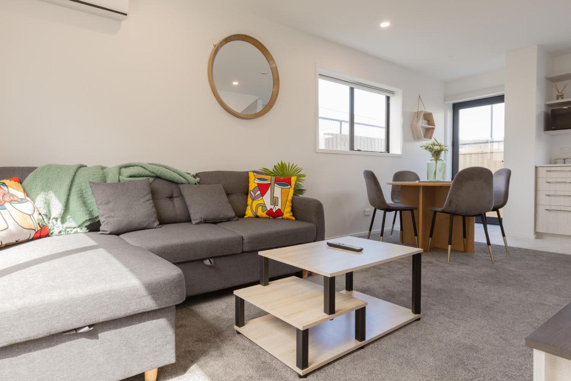 Luxury 2 Bedroom Townhouse By Hagley Park In Cbd Крайстчърч Екстериор снимка